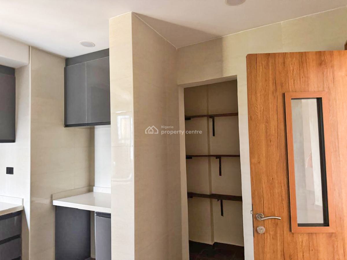 2- Bedroom Penthouse with Domestic Quarters, Lekki Phase 1, Lekki, Lagos, Flat / Apartment for Rent
