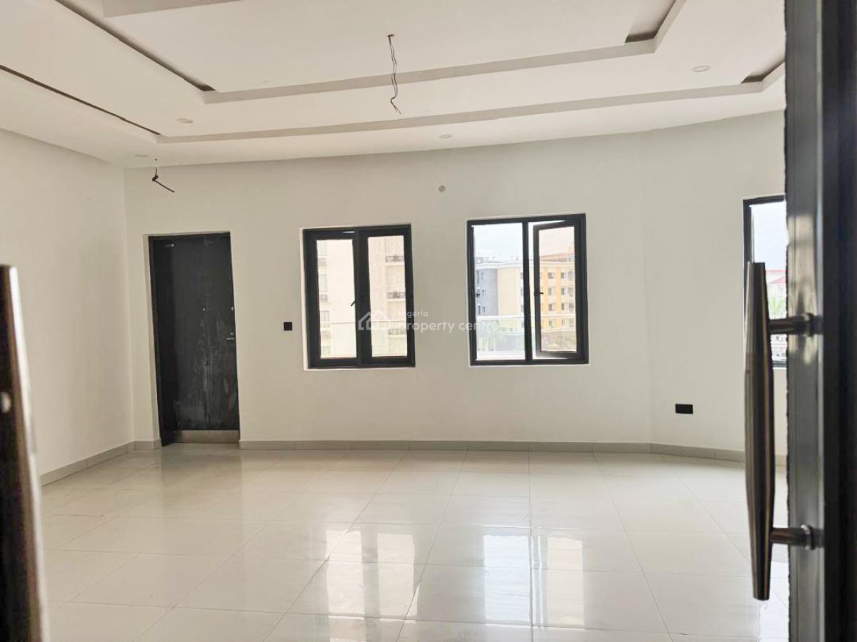 2- Bedroom Penthouse with Domestic Quarters, Lekki Phase 1, Lekki, Lagos, Flat / Apartment for Rent