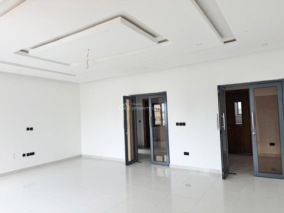 2- Bedroom Penthouse with Domestic Quarters, Lekki Phase 1, Lekki, Lagos, Flat / Apartment for Rent