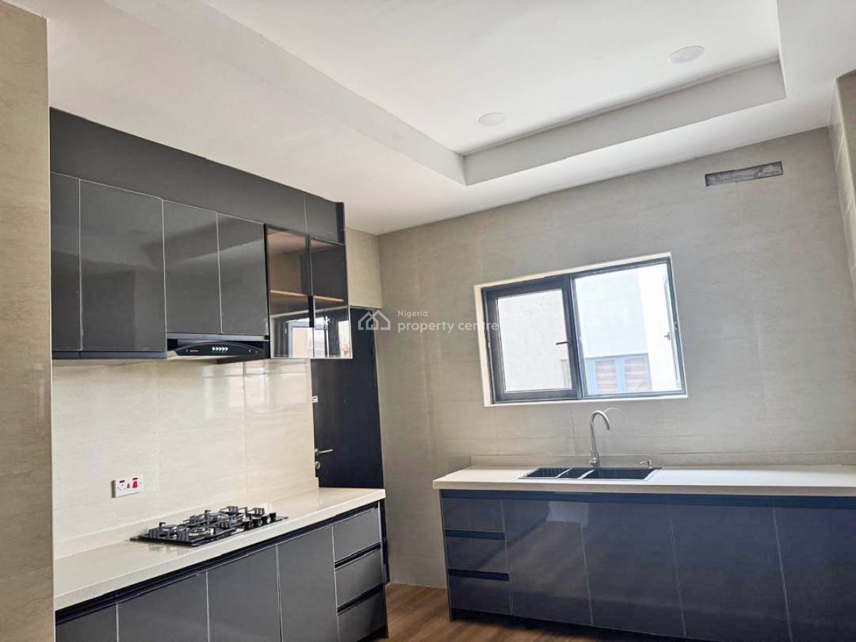 2- Bedroom Penthouse with Domestic Quarters, Lekki Phase 1, Lekki, Lagos, Flat / Apartment for Rent