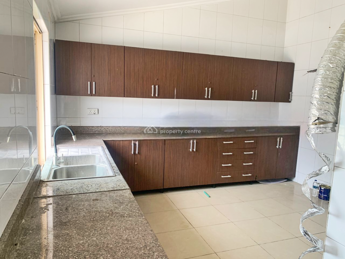 Well Finished 5 Bedroom Apartment, Lekki Phase 1, Lekki, Lagos, House for Rent