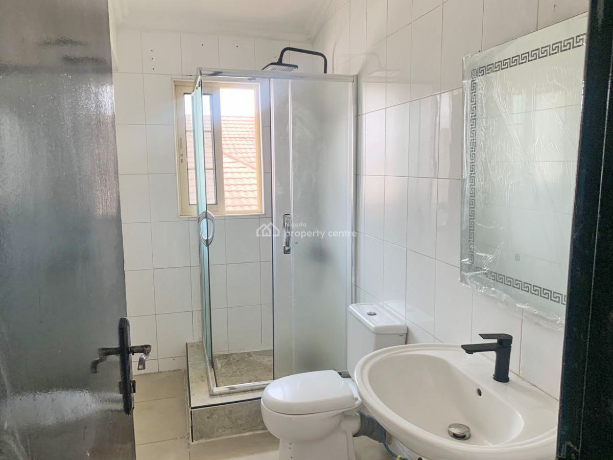 Well Finished 5 Bedroom Apartment, Lekki Phase 1, Lekki, Lagos, House for Rent