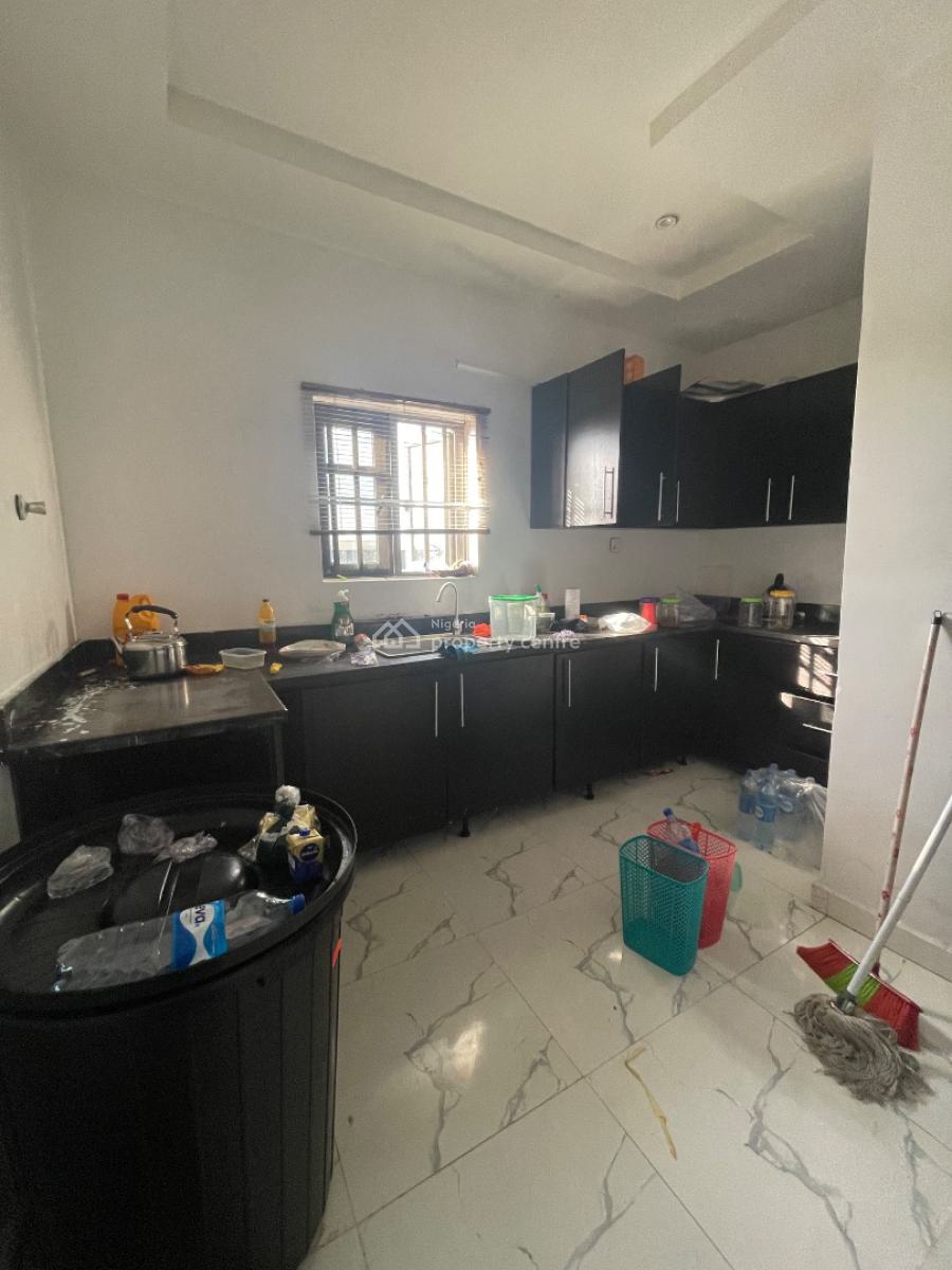 Luxury Standard 2 Bedroom Upstairs, Sangotedo, Ajah, Lagos, Flat / Apartment for Rent