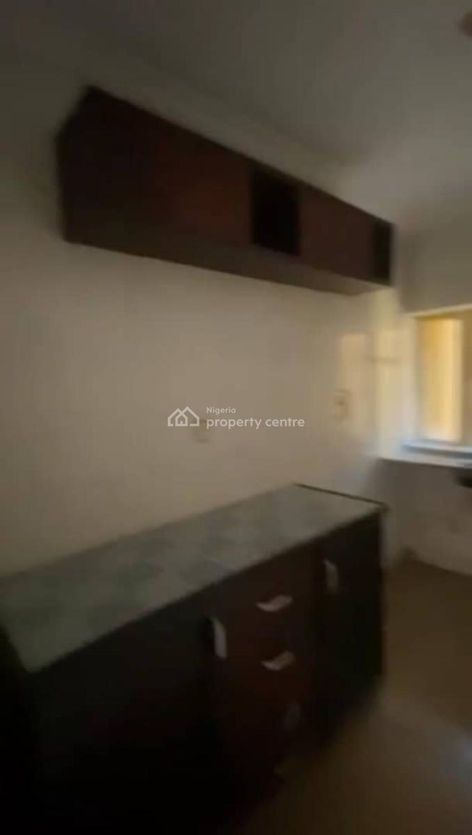 Lovely 3 Bedroom Flat, Soluyi, Gbagada, Lagos, Flat / Apartment for Rent