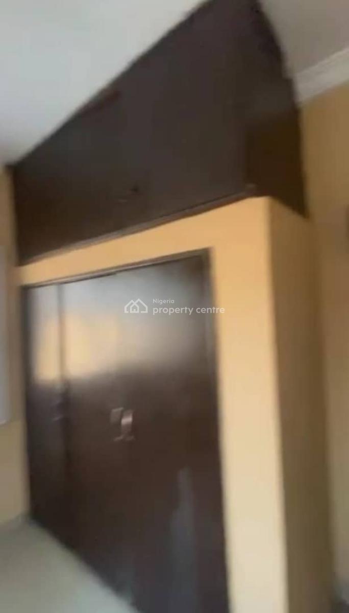 Lovely 3 Bedroom Flat, Soluyi, Gbagada, Lagos, Flat / Apartment for Rent