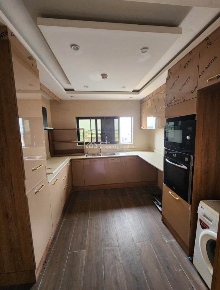 Luxury 3-bedroom Flats in a Strategic Location, Yaba, Lagos, Flat / Apartment for Rent