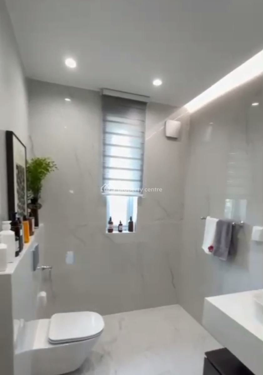 Massive 26 Units of Apartment Exclusive Investment Opportunity., Off Bourdilon, Ikoyi, Lagos, Block of Flats for Sale