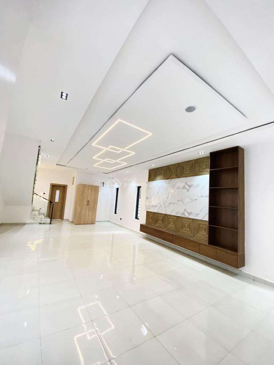 Exquisite 5 Bedroom Duplex with a Bq,pool, Vgc, Lekki, Lagos, House for Sale