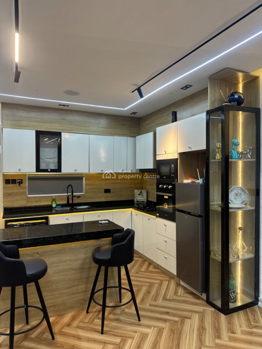 Luxury 2 Bedrooms Apartment, Ibrahim Odofin Street, Lekki, Lagos, Flat / Apartment Short Let
