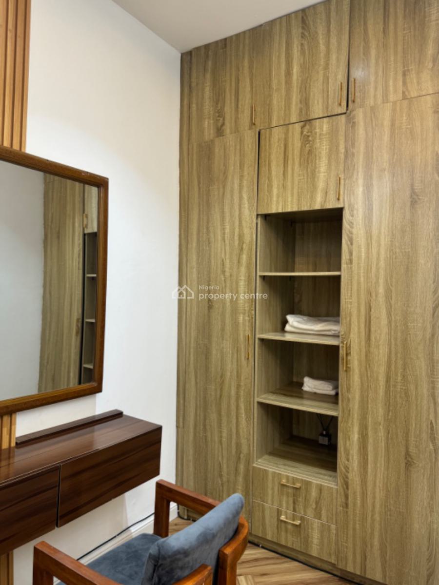 Luxury 2 Bedrooms Apartment, Ibrahim Odofin Street, Lekki, Lagos, Flat / Apartment Short Let