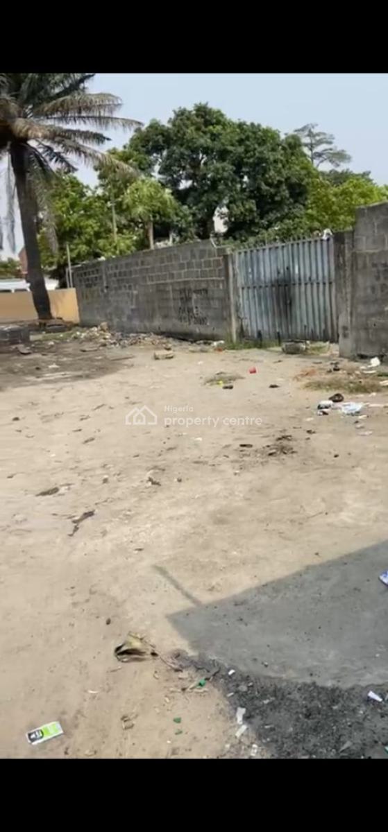 2,700 Cornerpiece Land, Along Ado Road, Ajah, Lagos, Mixed-use Land for Sale