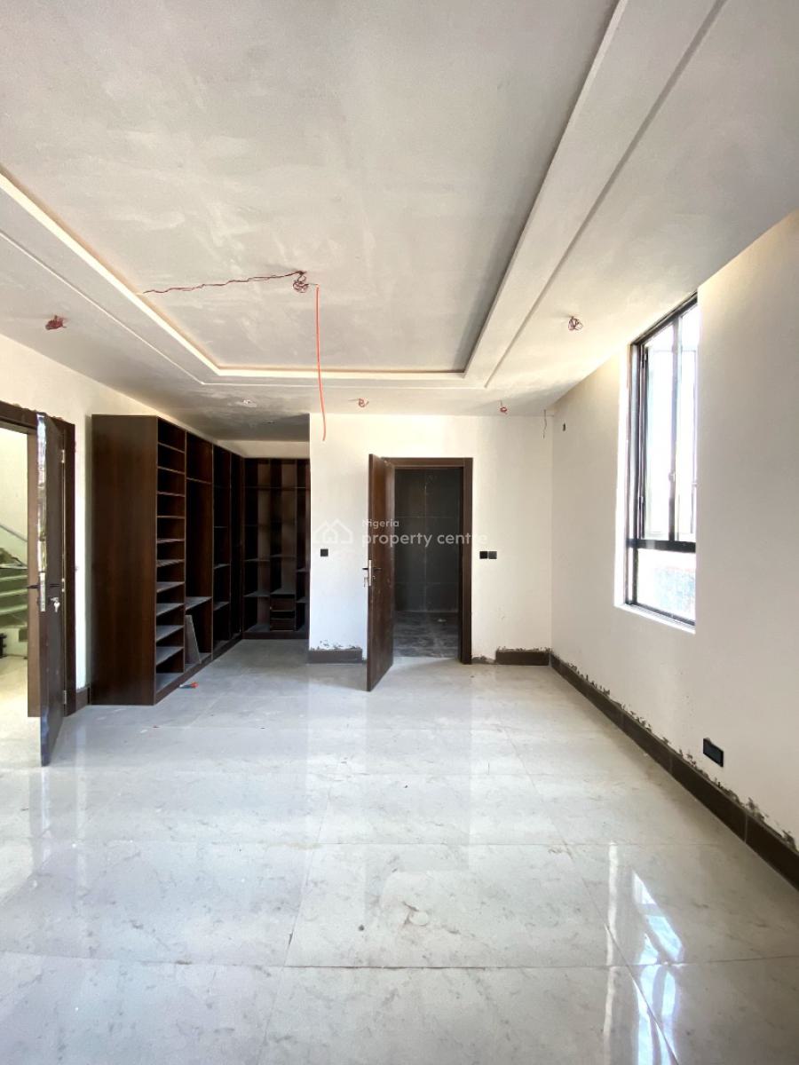 Lovely 5bedroom Fully Detached Duplex with Pool,gym in a Secure Estate, Lekki Phase 1, Lekki, Lagos, Detached Duplex for Sale