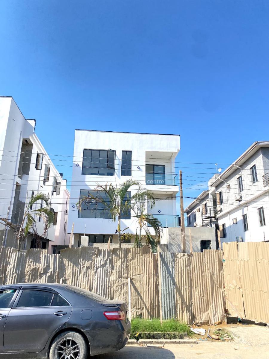 Lovely 5bedroom Fully Detached Duplex with Pool,gym in a Secure Estate, Lekki Phase 1, Lekki, Lagos, Detached Duplex for Sale