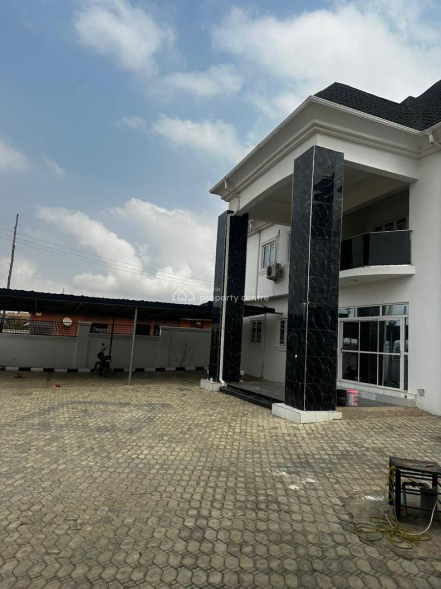 7 Bedroom Duplex with 4 Bedroom Duplex Bq, Adeojo Estate Off Akala Express Way, Ibadan, Oyo, Detached Duplex for Sale