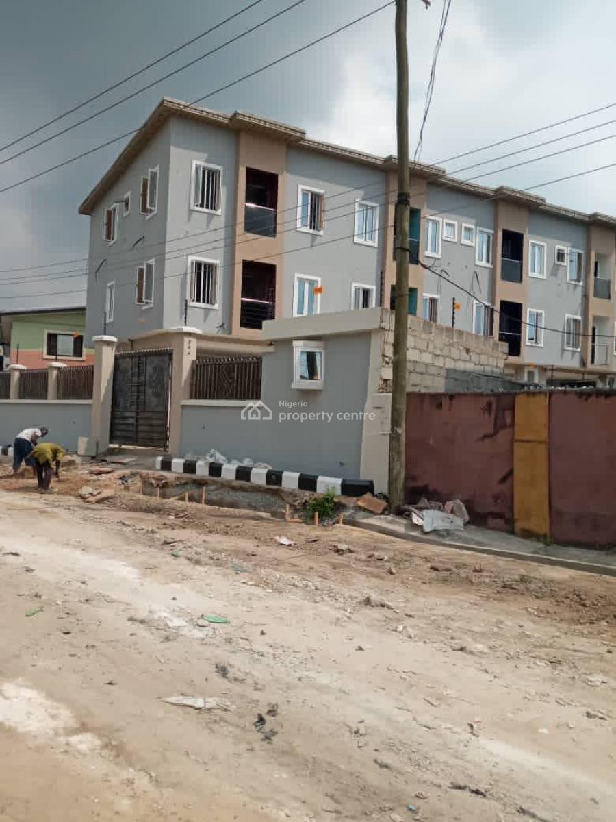 a 4 Bedroom Terrace Duplex with a Room Bq, Off Bode Thomas, Surulere, Lagos, Flat / Apartment for Sale