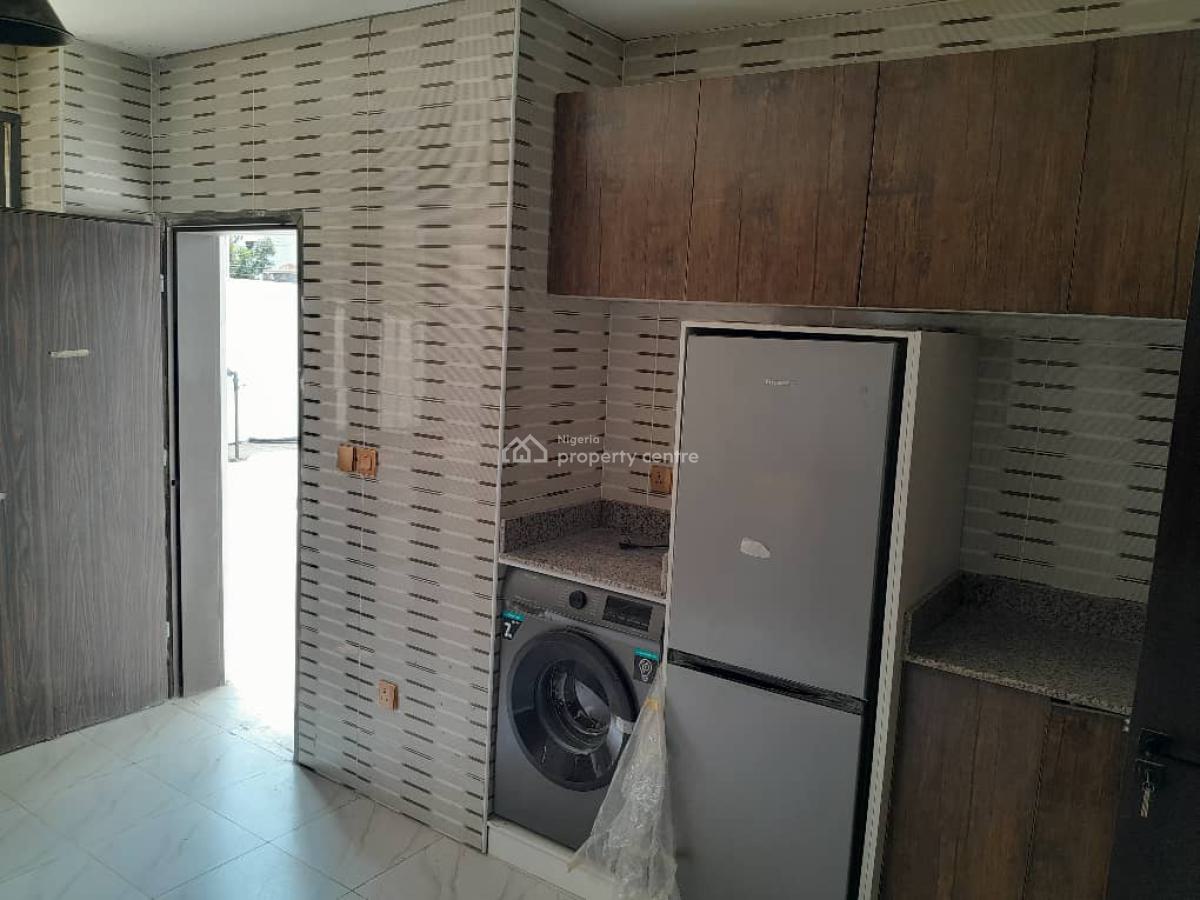 1 Bedroom Flat, Off Kings Way, Old Ikoyi, Ikoyi, Lagos, Mini Flat (room and Parlour) for Rent