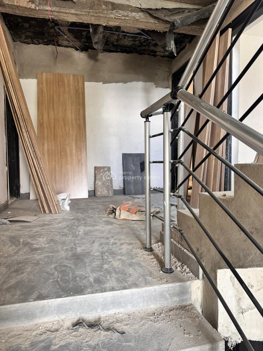 Contemporary 2 Bedrooms Apartment, Abraham Adesanya, Lekki, Lagos, Flat / Apartment for Sale