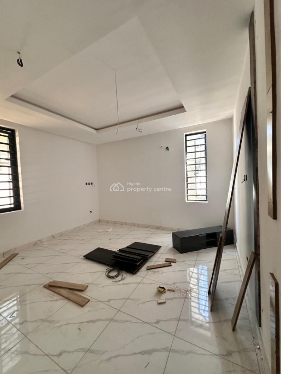 Contemporary 2 Bedrooms Apartment, Abraham Adesanya, Lekki, Lagos, Flat / Apartment for Sale