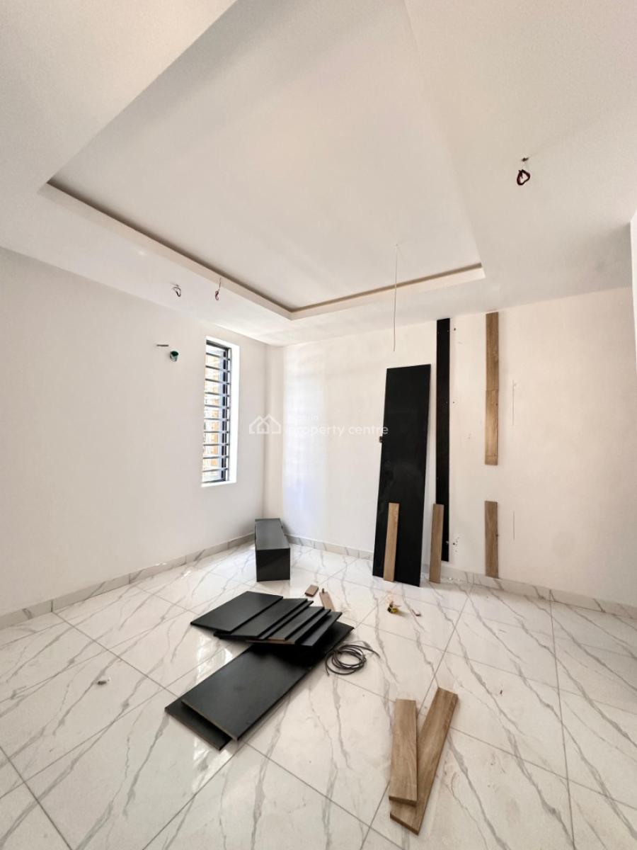 Contemporary 2 Bedrooms Apartment, Abraham Adesanya, Lekki, Lagos, Flat / Apartment for Sale