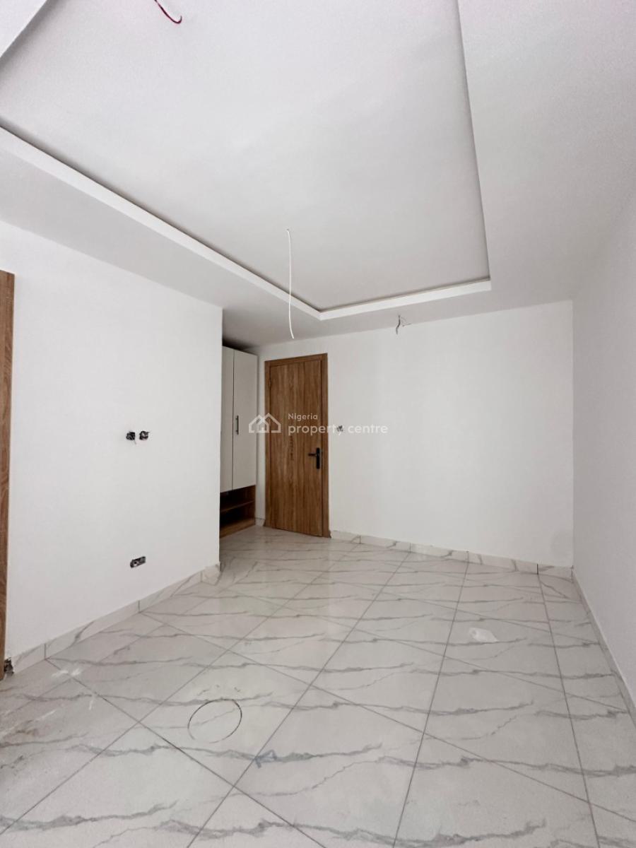 Contemporary 2 Bedrooms Apartment, Abraham Adesanya, Lekki, Lagos, Flat / Apartment for Sale