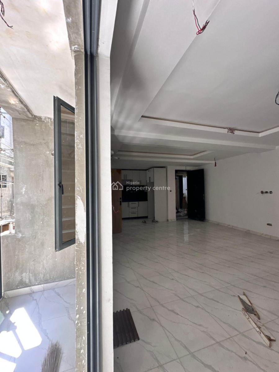 Contemporary 2 Bedrooms Apartment, Abraham Adesanya, Lekki, Lagos, Flat / Apartment for Sale