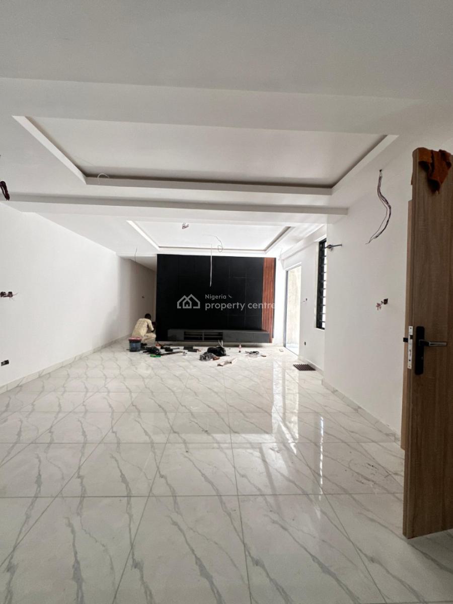 Contemporary 2 Bedrooms Apartment, Abraham Adesanya, Lekki, Lagos, Flat / Apartment for Sale