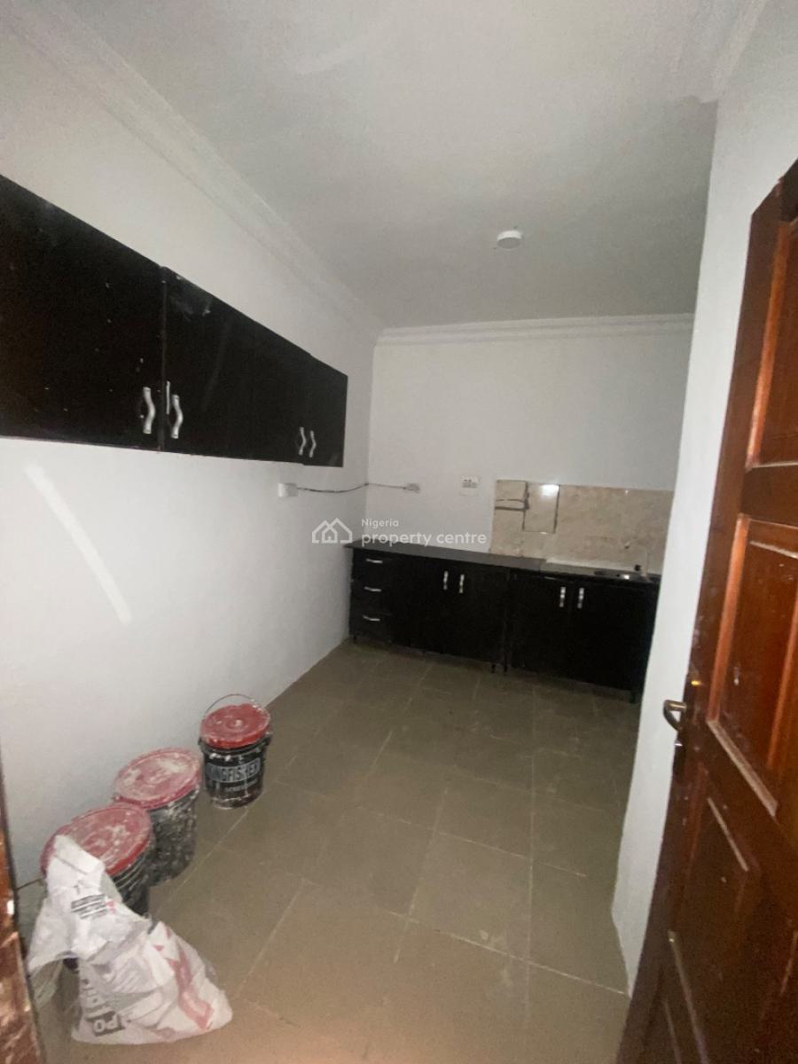 Very Clean 3 Bedroom Apartment, Victory Estate, Ogombo, Ajah, Lagos, Flat / Apartment for Rent