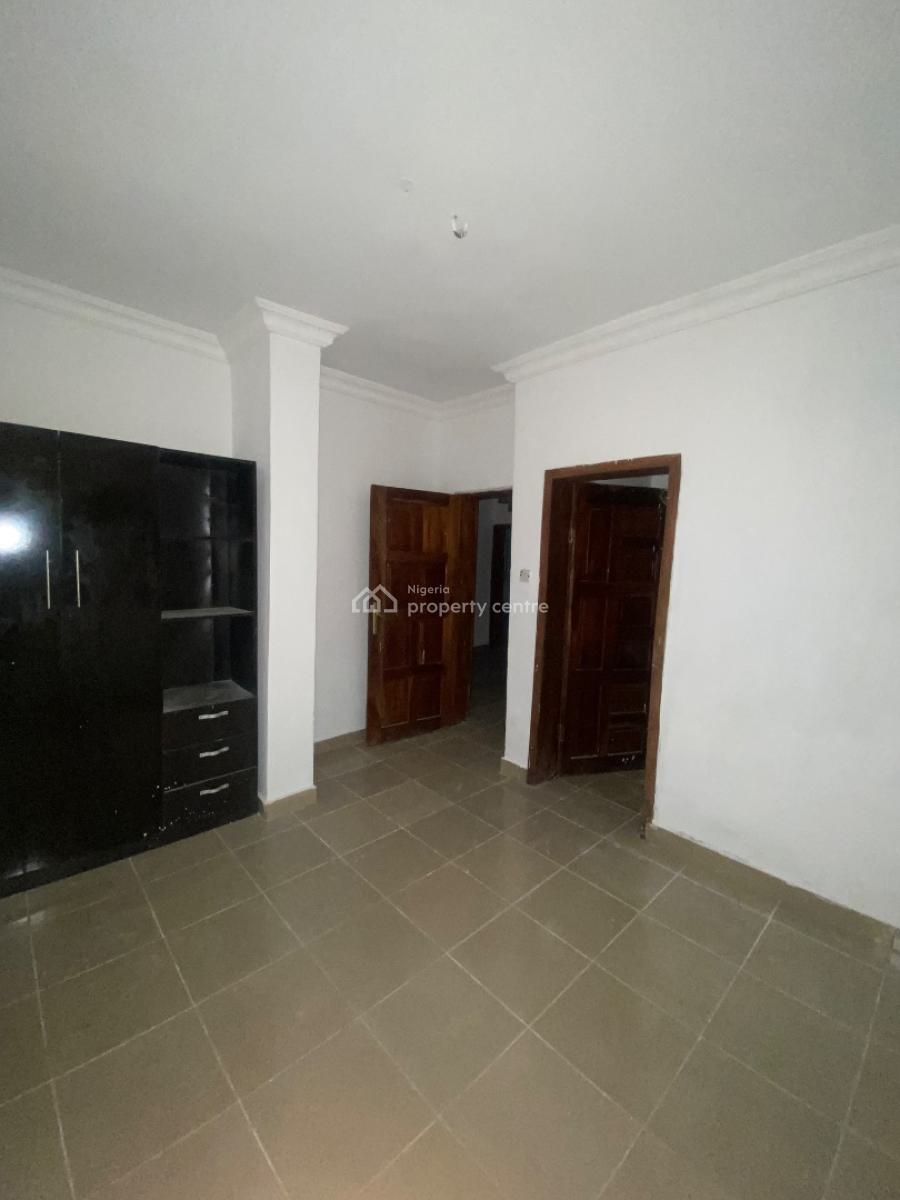 Very Clean 3 Bedroom Apartment, Victory Estate, Ogombo, Ajah, Lagos, Flat / Apartment for Rent