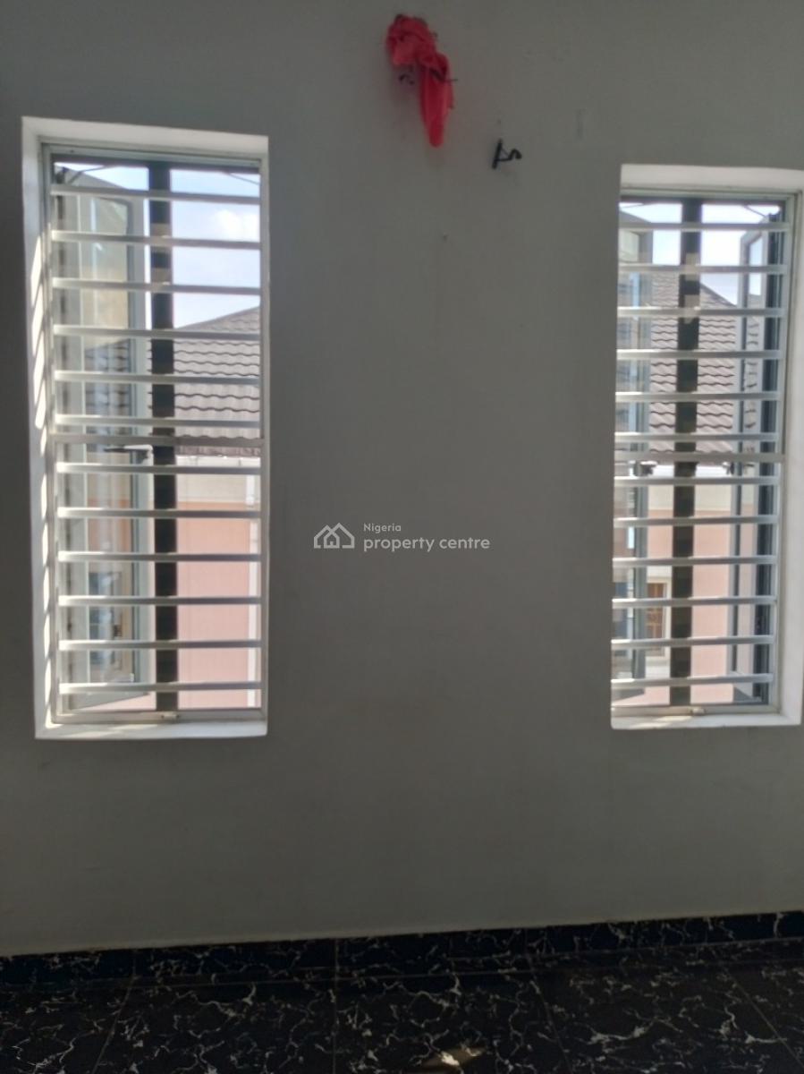 Spacious Luxury   Room Upstairs with Shared Kitchen, Ikota Villa Estate, Lekki, Lagos, Flat / Apartment for Rent
