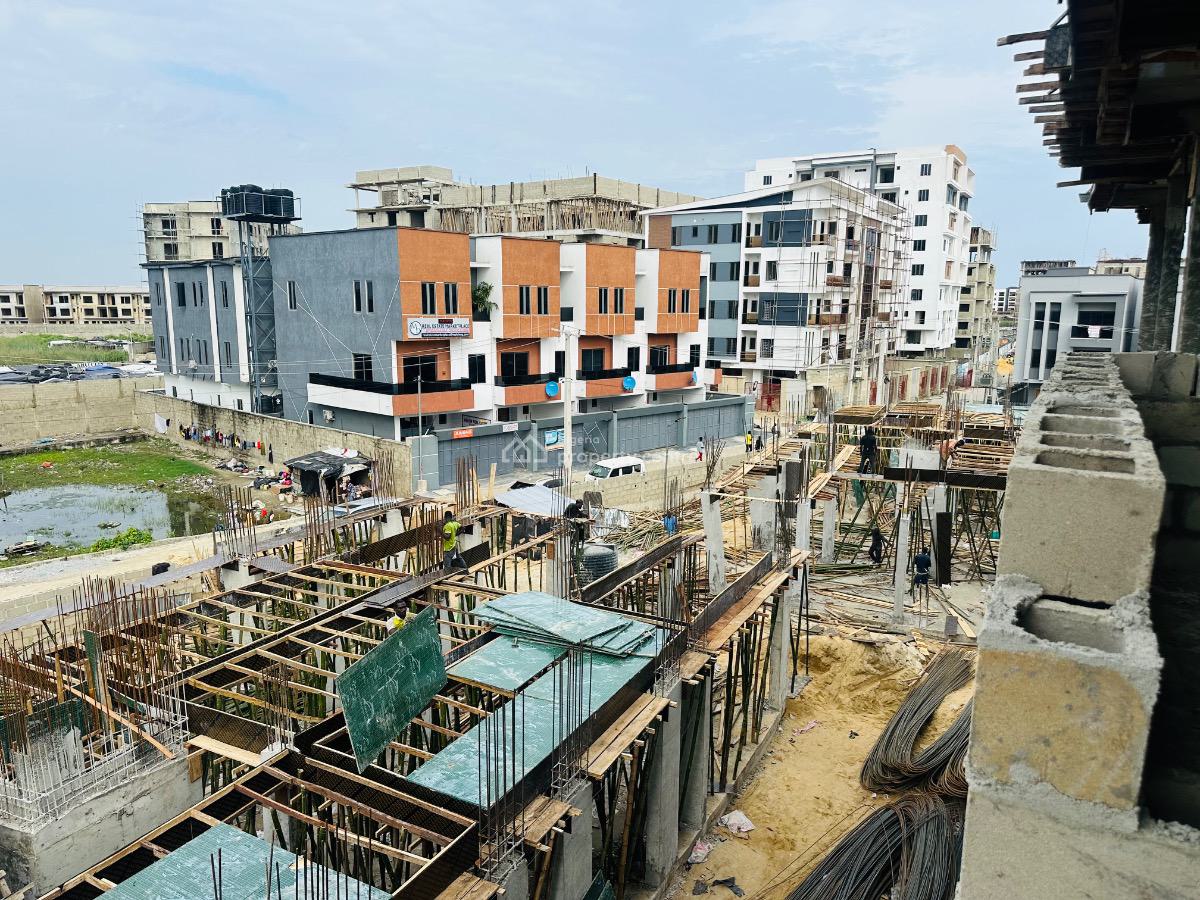 Luxury 3 Bedrooms Flat with Bq, Gym, 24 Hours, Olu Babajide Crescent, Lekki Phase 1, Lekki, Lagos, Flat / Apartment for Sale