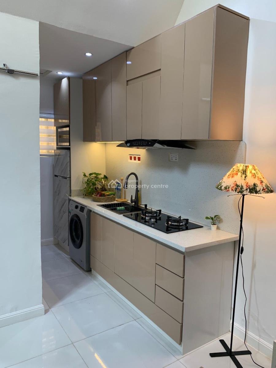 Loft 1 Bedroom, Mekunwen, Ikoyi, Lagos, Mini Flat (room and Parlour) Short Let