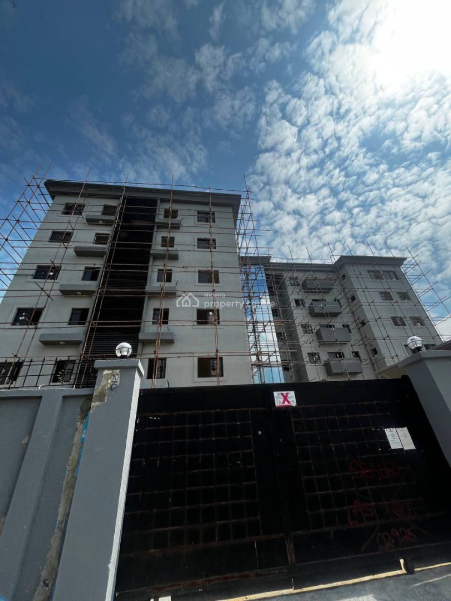 a 3 Bedroom Apartment with a  Bq, Lekki Phase 1, Lekki, Lagos, Flat / Apartment for Rent
