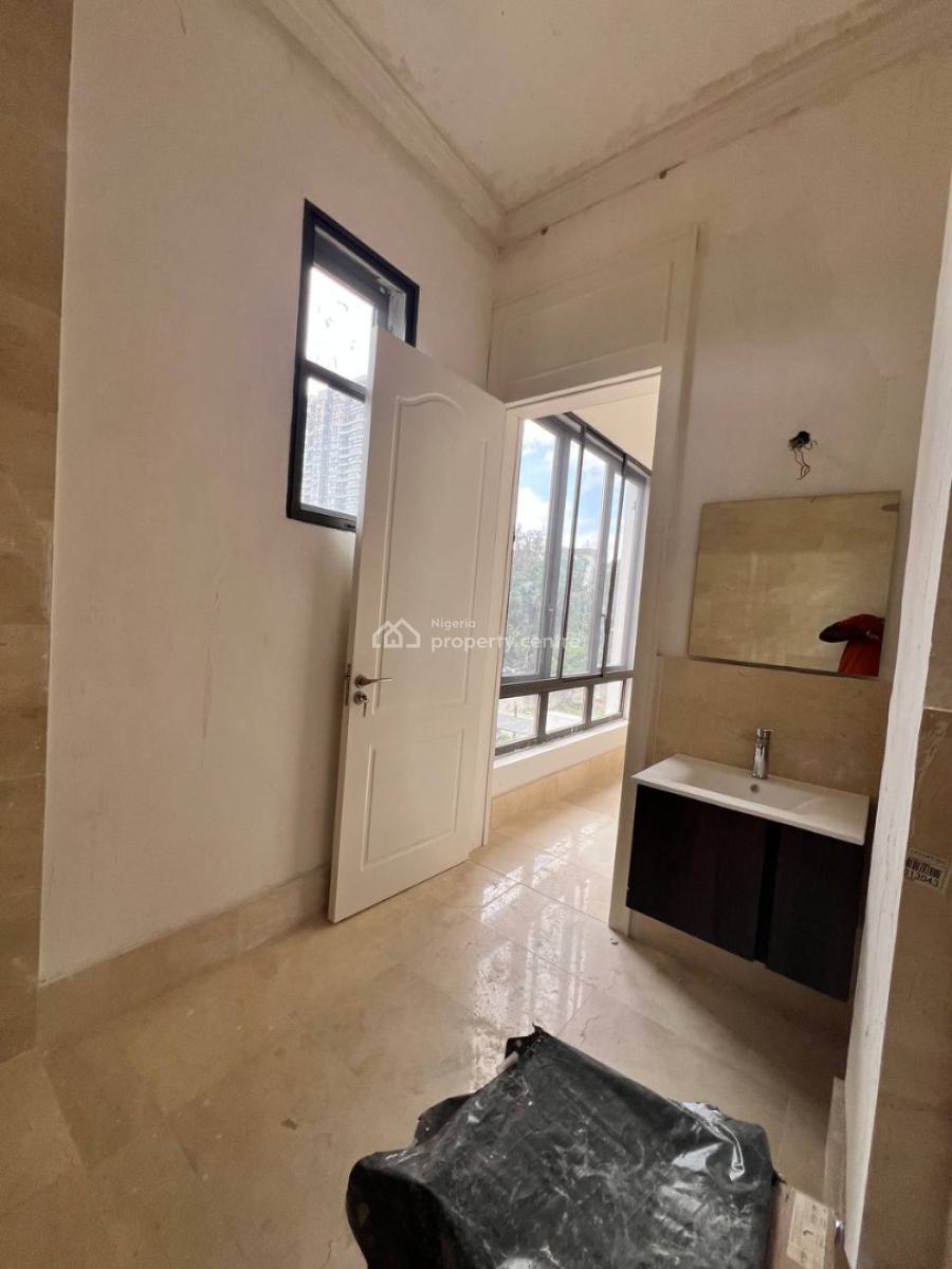 a 3 Bedroom Apartment with a  Bq, Lekki Phase 1, Lekki, Lagos, Flat / Apartment for Rent