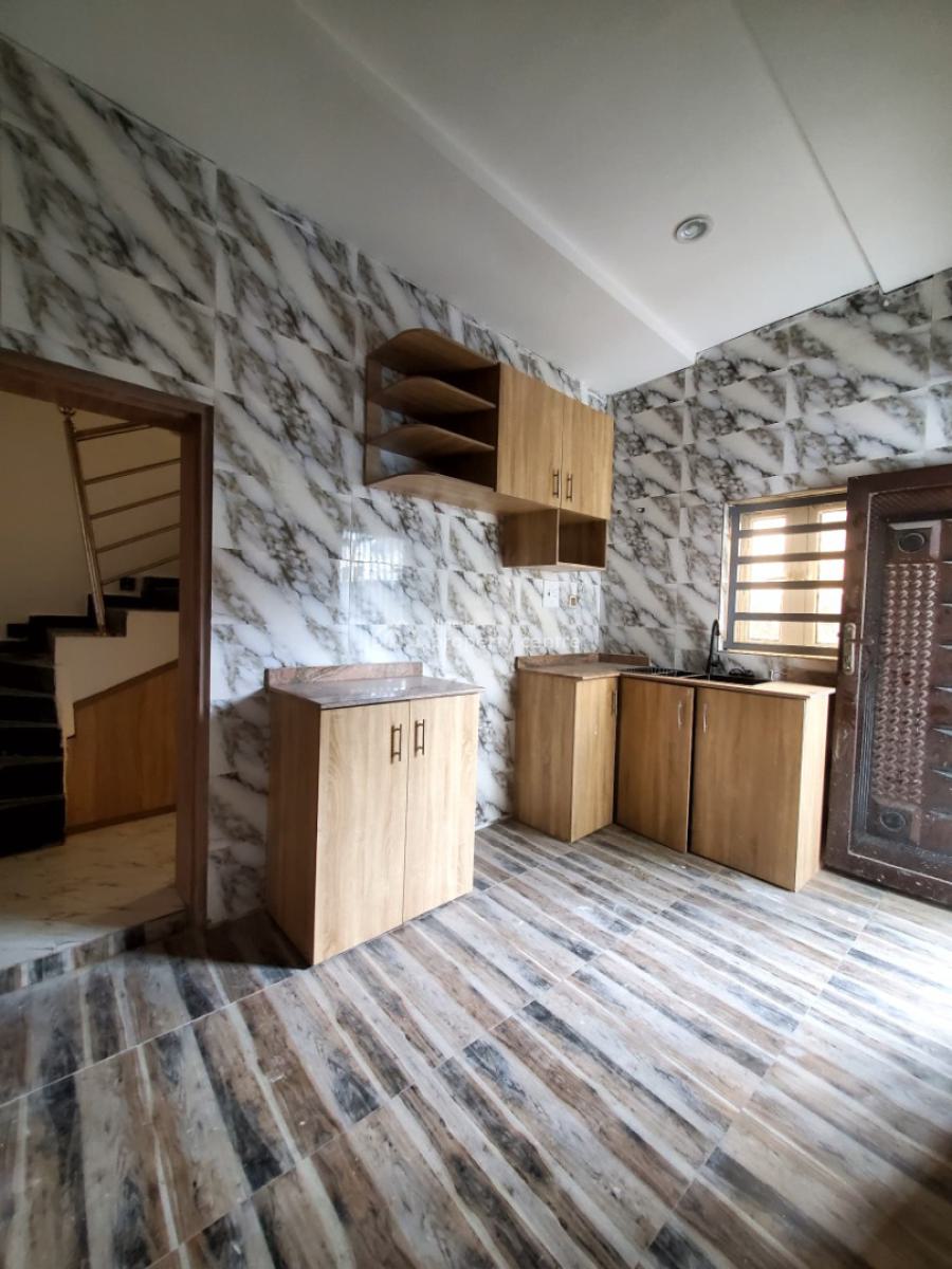 Virgin 2 Bedroom Duplex, Off Iwofe Ada George, Rumueme, Port Harcourt, Rivers, Flat / Apartment for Rent