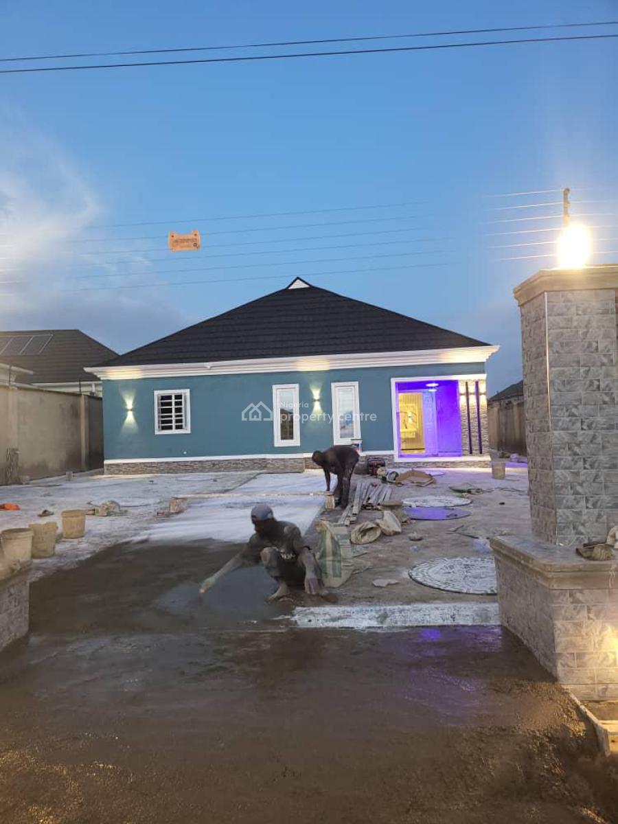 3 Bedroom Bungalow with Bq and Security House, Green View Estate, Oritamerin, Elebu, Oluyole Extension, Ibadan, Oyo, Detached Bungalow for Sale