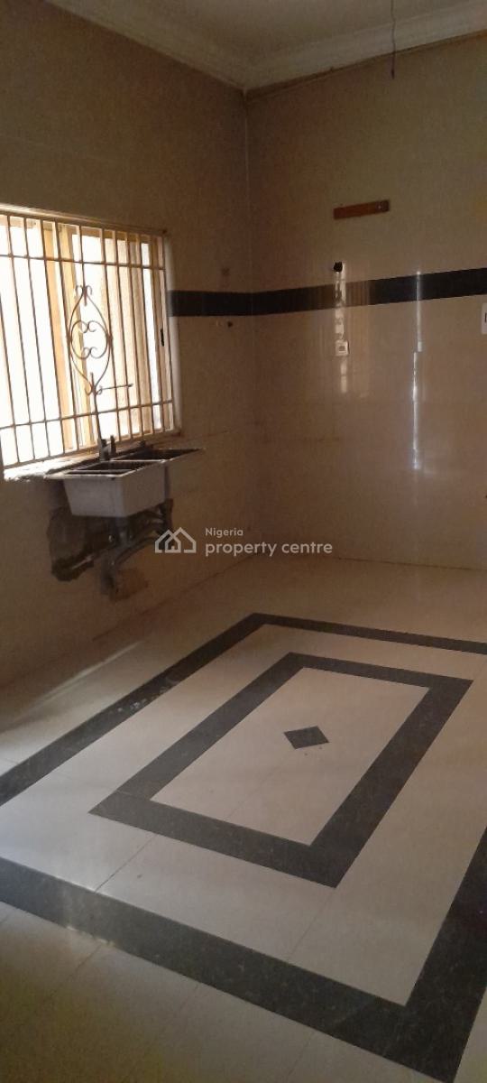 Self Serviced Commercial Duplex, New Market Road, Akiogu, Oniru, Victoria Island (vi), Lagos, House for Rent