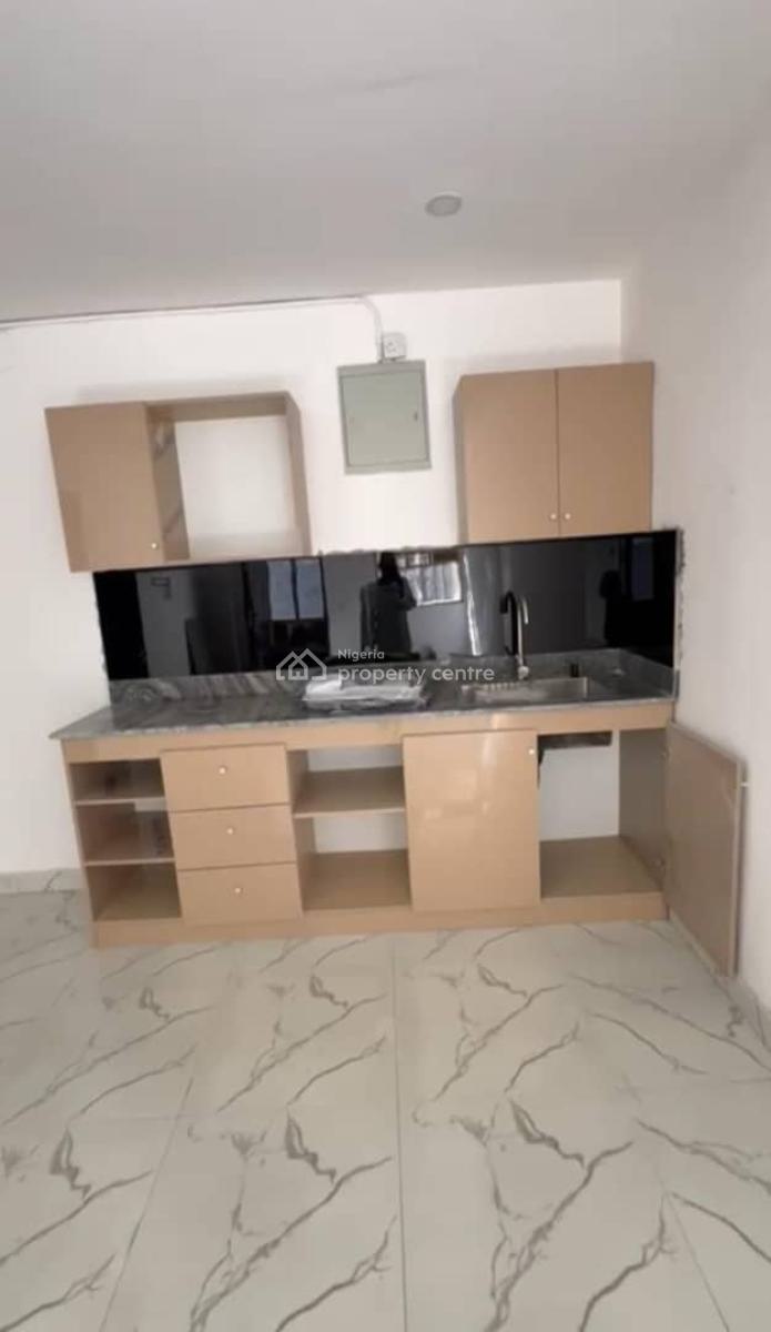 Property Title: Ground Floor Unit of Mini Flat(with Open Plan Kitchen), Lekk Phase 1, Lekki, Lagos, Lekki Phase 1, Lekki, Lagos, Mini Flat (room and Parlour) for Rent