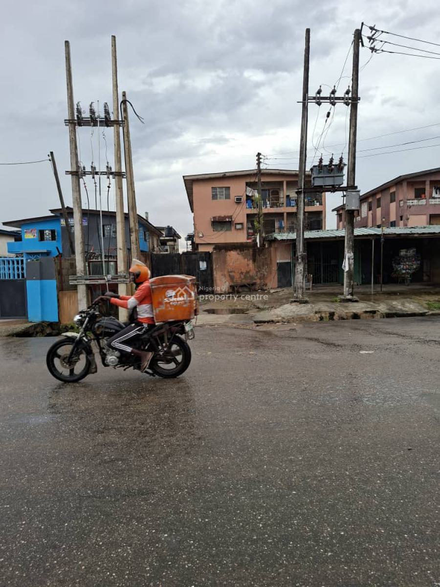 6nos of 3bedroom Flats, 2nos of 2 Bedroom and 2 Bedroom Bungalows, Oworo Road, Oworoshoki, Lagos., Oworonshoki, Kosofe, Lagos, Flat / Apartment for Sale