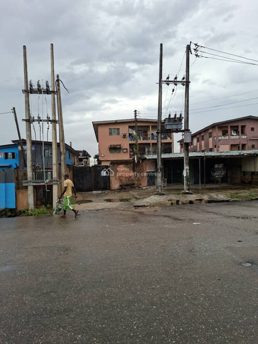 6nos of 3bedroom Flats, 2nos of 2 Bedroom and 2 Bedroom Bungalows, Oworo Road, Oworoshoki, Lagos., Oworonshoki, Kosofe, Lagos, Flat / Apartment for Sale