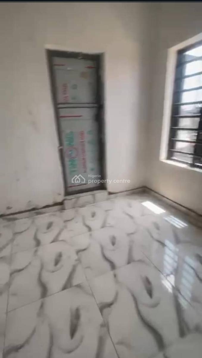 Lovely 2 Bedroom Flat, Palmgrove, Shomolu, Lagos, Flat / Apartment for Rent