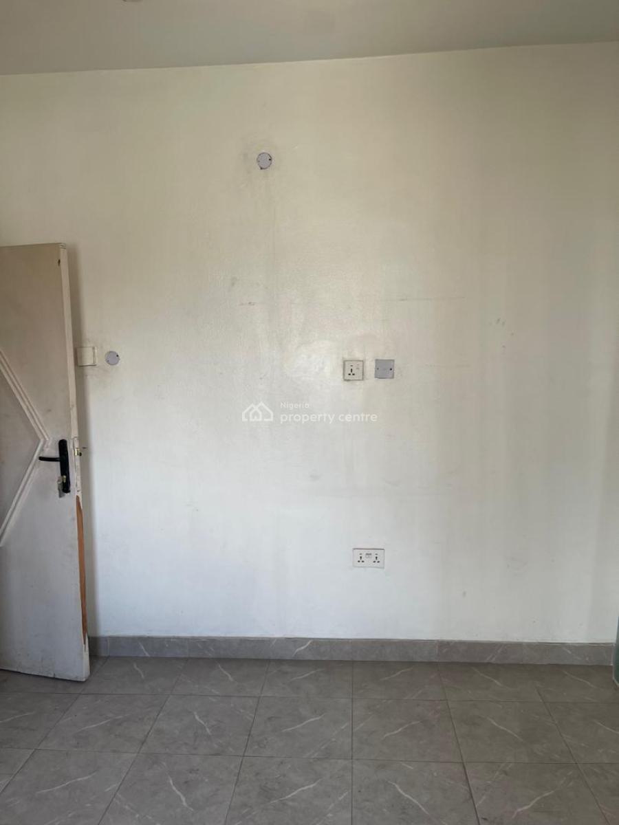 4-bedroom Semi-detached Duplex with Bq, Lekki Phase 1, Lekki, Lagos, Semi-detached Duplex for Rent