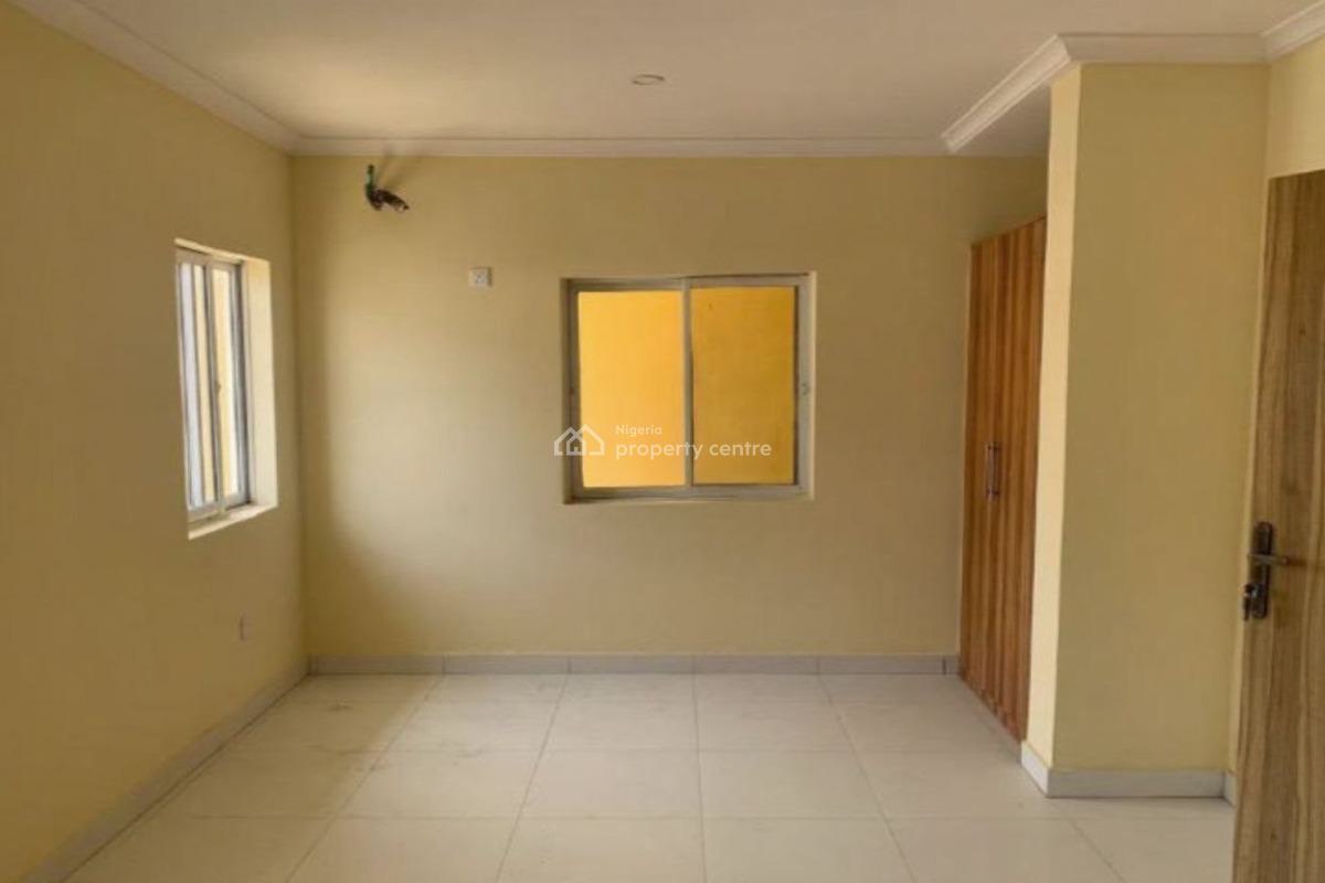 a 5 Bedroom Terrace Duplex, Lekki, Lagos, Terraced Duplex for Sale