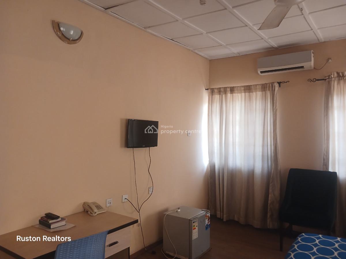 5 Bedroom Semi Detached Duplex, Old Bodija, Ibadan, Oyo, Office Space for Rent
