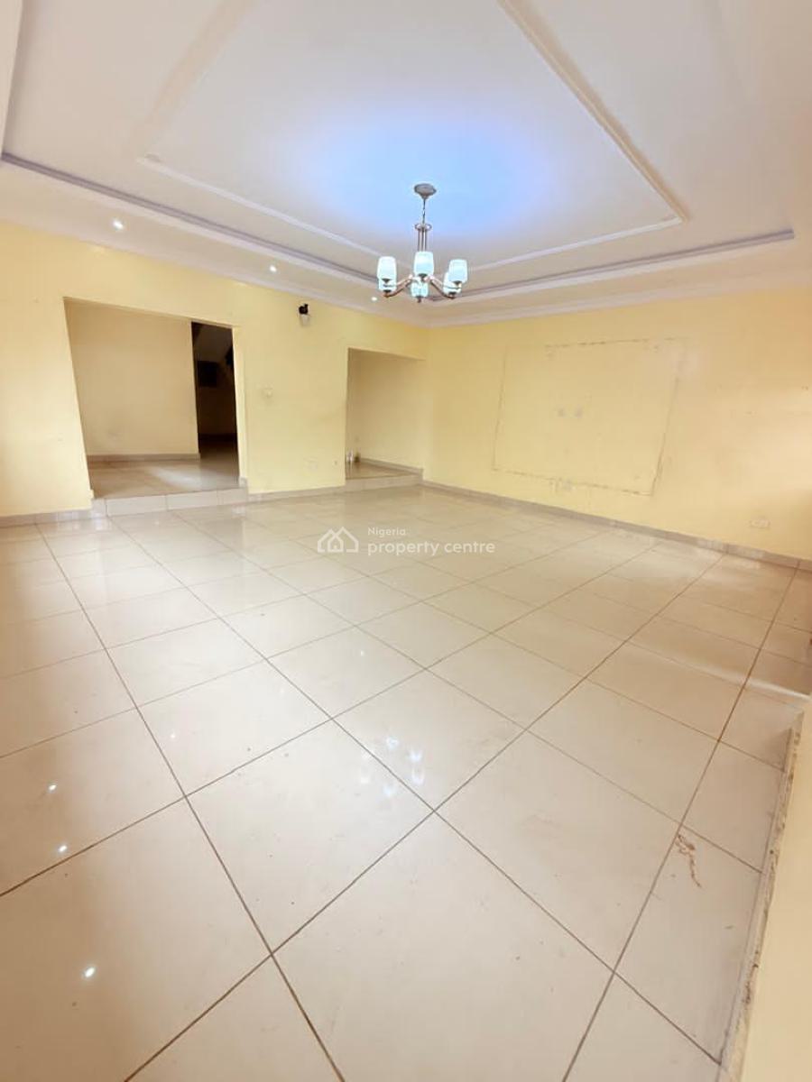 Well Renovated 4br, Phase2 Gra, Magodo, Lagos, Semi-detached Duplex for Rent