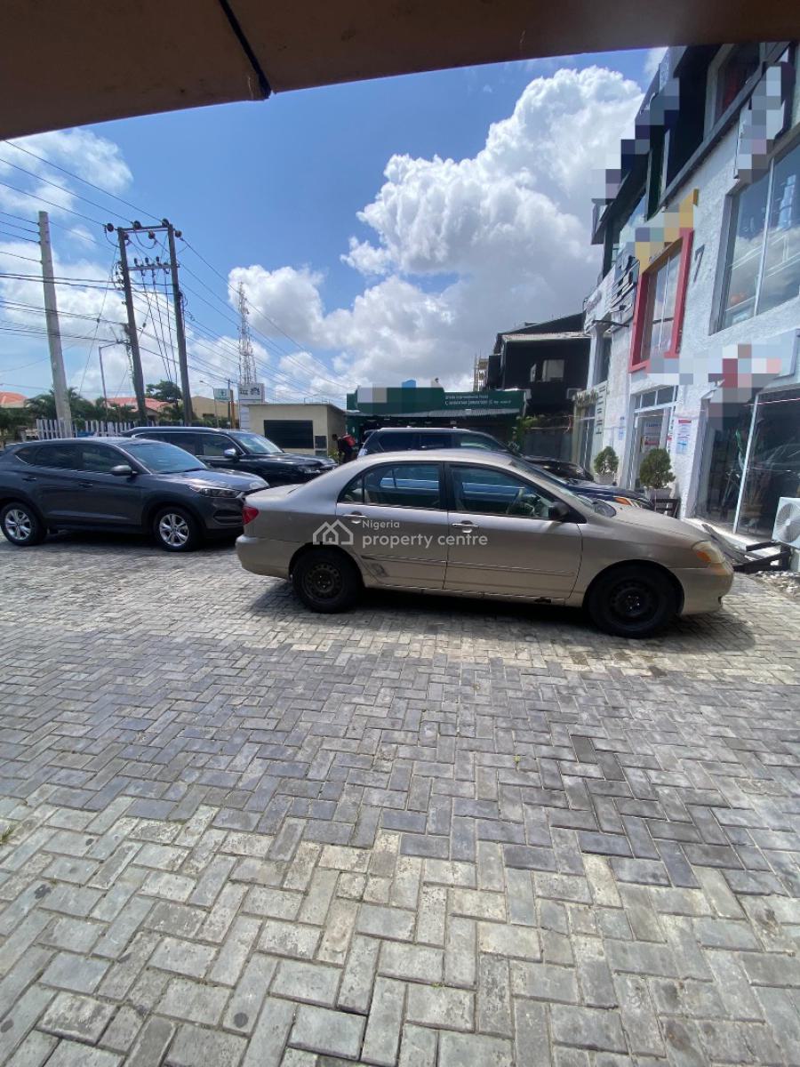 Shop in a High Commercial Busy Location, in a High Commercial Busy Location, Lekki Phase 1, Lekki, Lagos, Shop for Rent