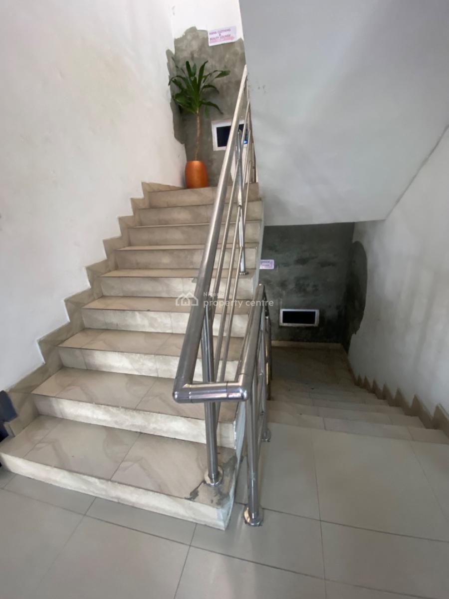 Shop in a High Commercial Busy Location, in a High Commercial Busy Location, Lekki Phase 1, Lekki, Lagos, Shop for Rent