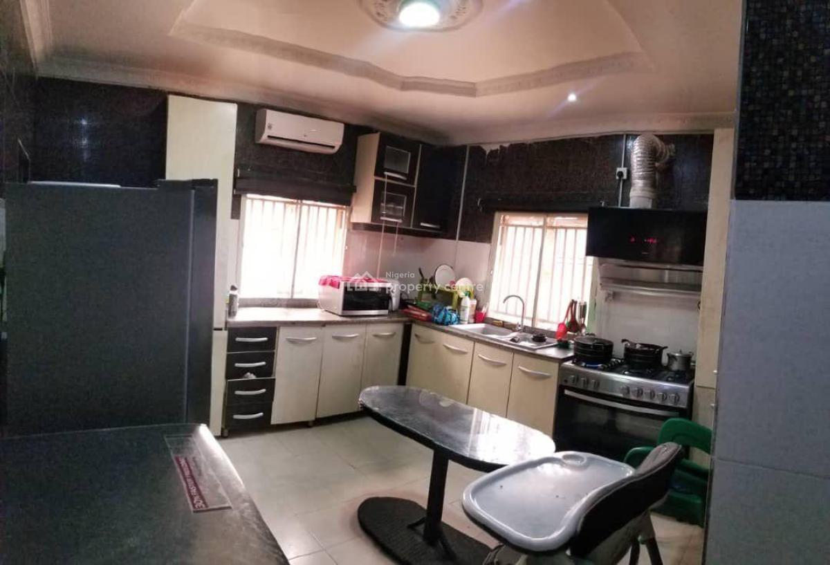 Distress 5bedroom Duplex with Bq, Ocean Palm Estate, Sangotedo, Ajah, Lagos, Detached Duplex for Sale