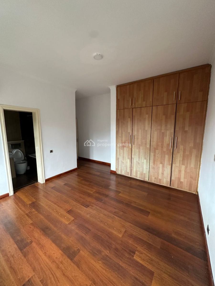 Well Maintained Spacious 3 Bedroom Apartment on The 2nd Floor, Ikoyi, Lagos, Flat / Apartment for Rent