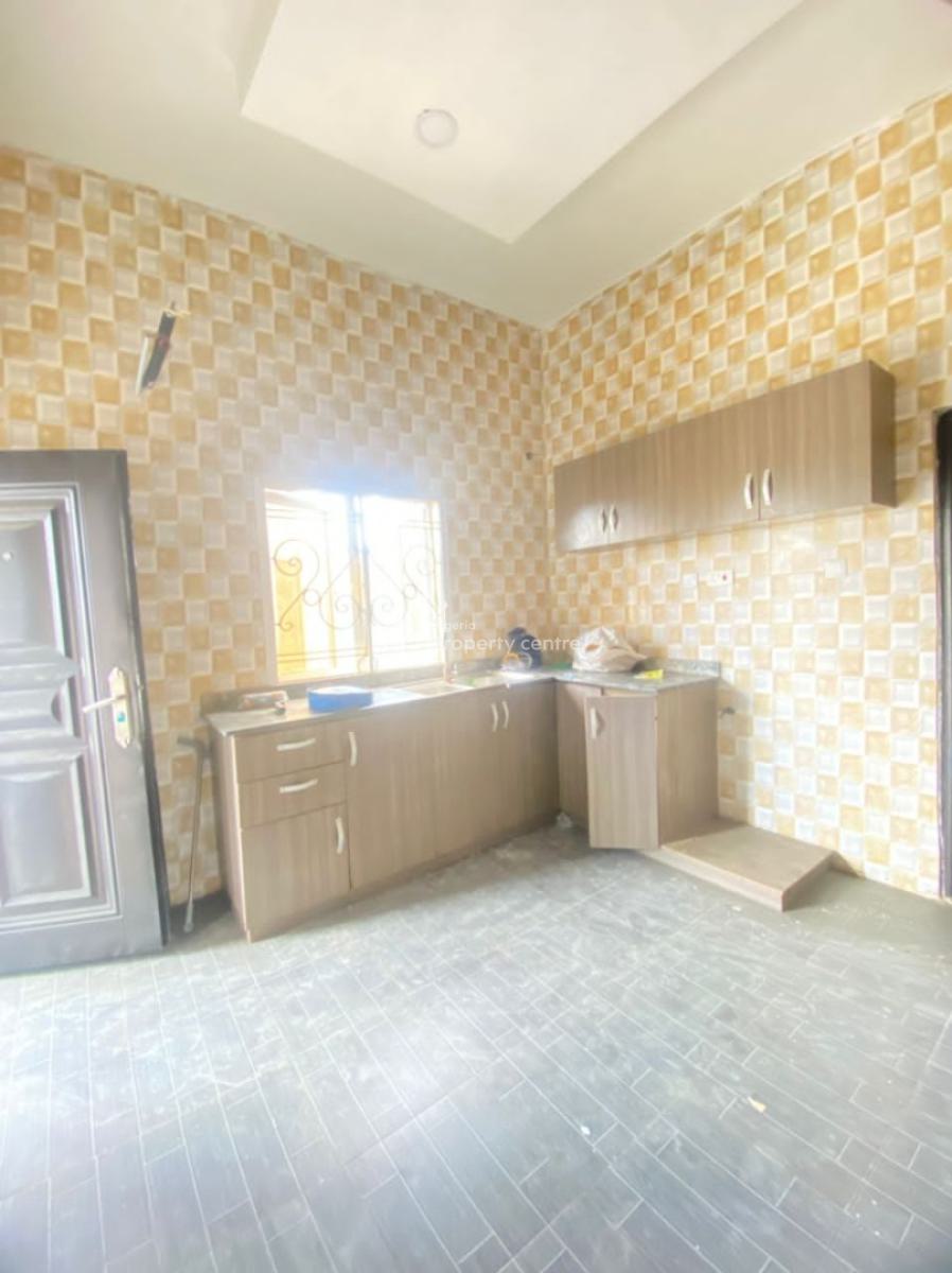 Clean Standard Ensuit 3 Bedroom Spacious Apt, Call to Access Est Before Blenco Sangotedo Road, Olokonla, Ajah, Lagos, Flat / Apartment for Rent