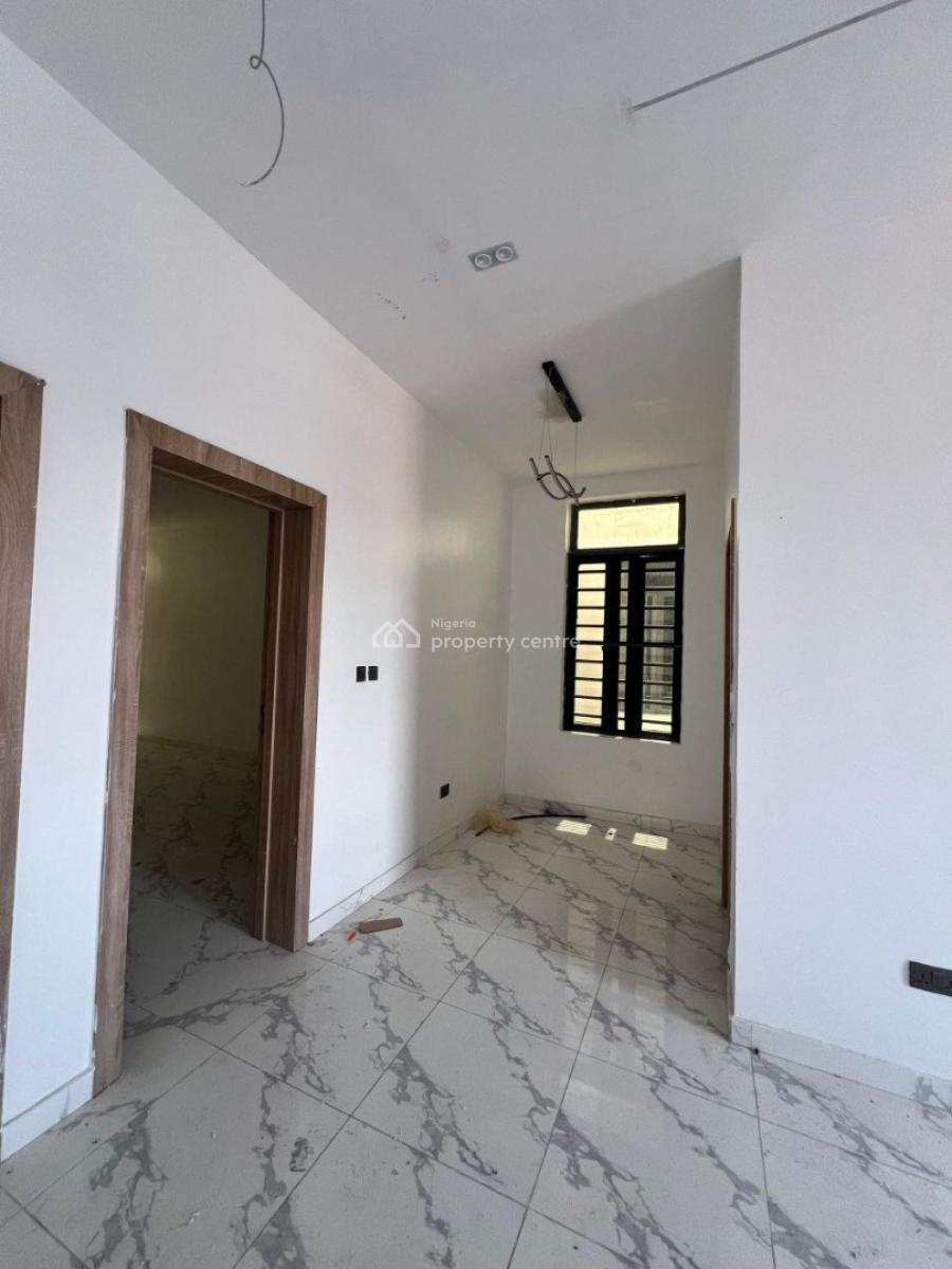a 3 Bedroom Apartment, Chevron Axis, Lekki, Lagos, Flat / Apartment for Sale